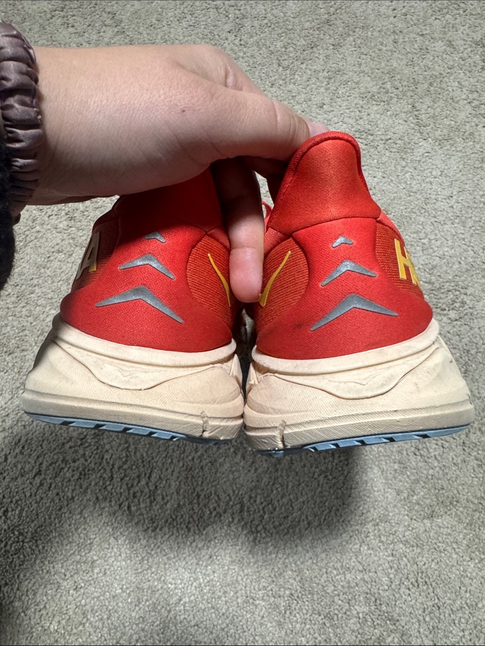 Hoka Arahi 6 - M Size 12 - Red and Yellow Cushioned Running Shoes - Picture 7 of 8
